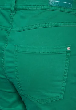 Pantalon à la coupe slim