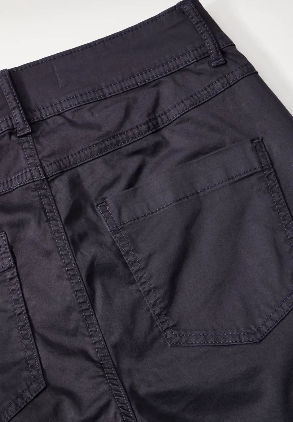 Pantalon à la coupe slim
