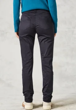 Pantalon à la coupe slim
