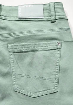 Pantalon à la coupe slim
