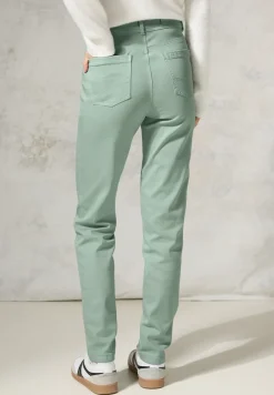 Pantalon à la coupe slim
