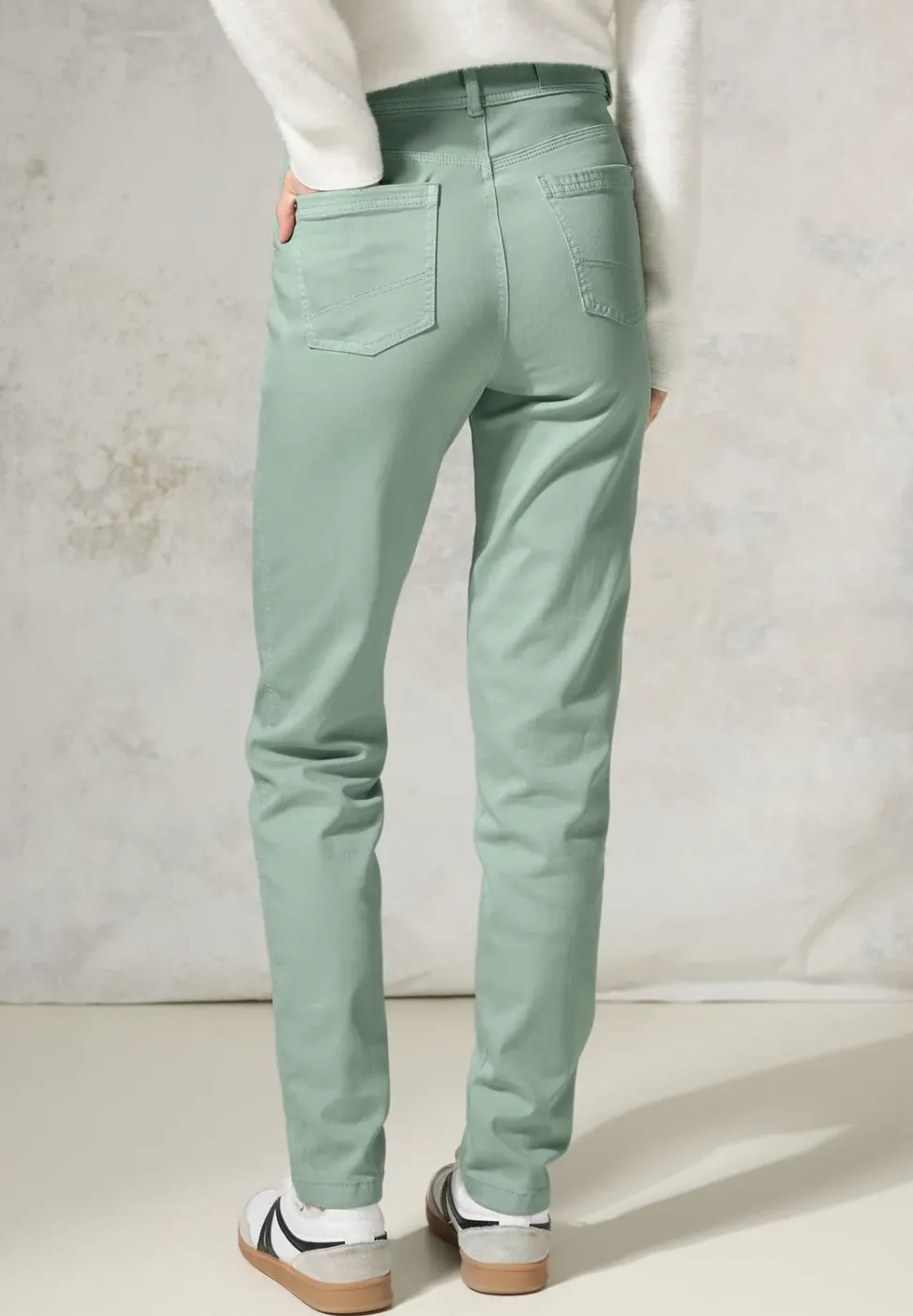 Pantalon à la coupe slim