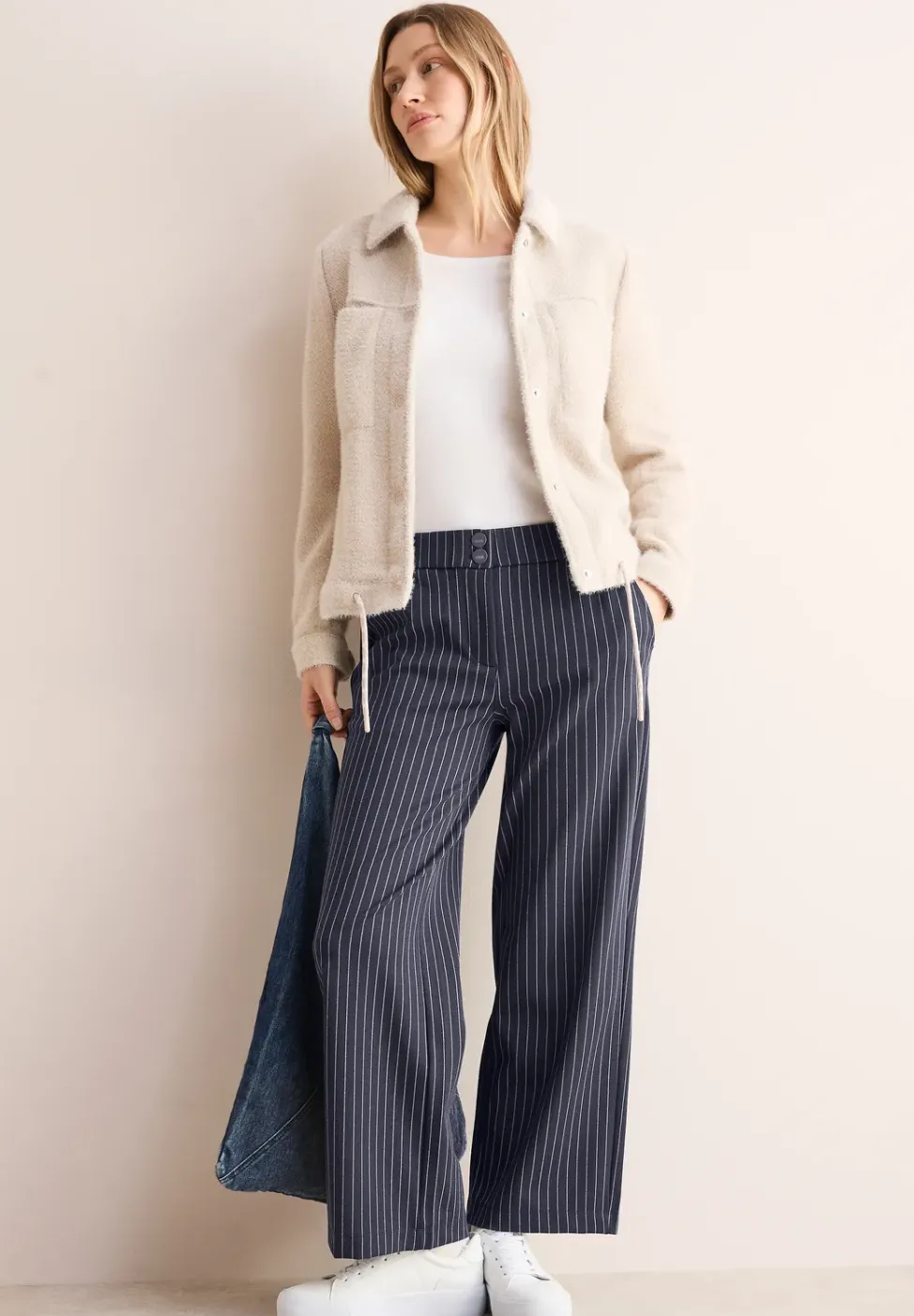 Pantalon large à rayures