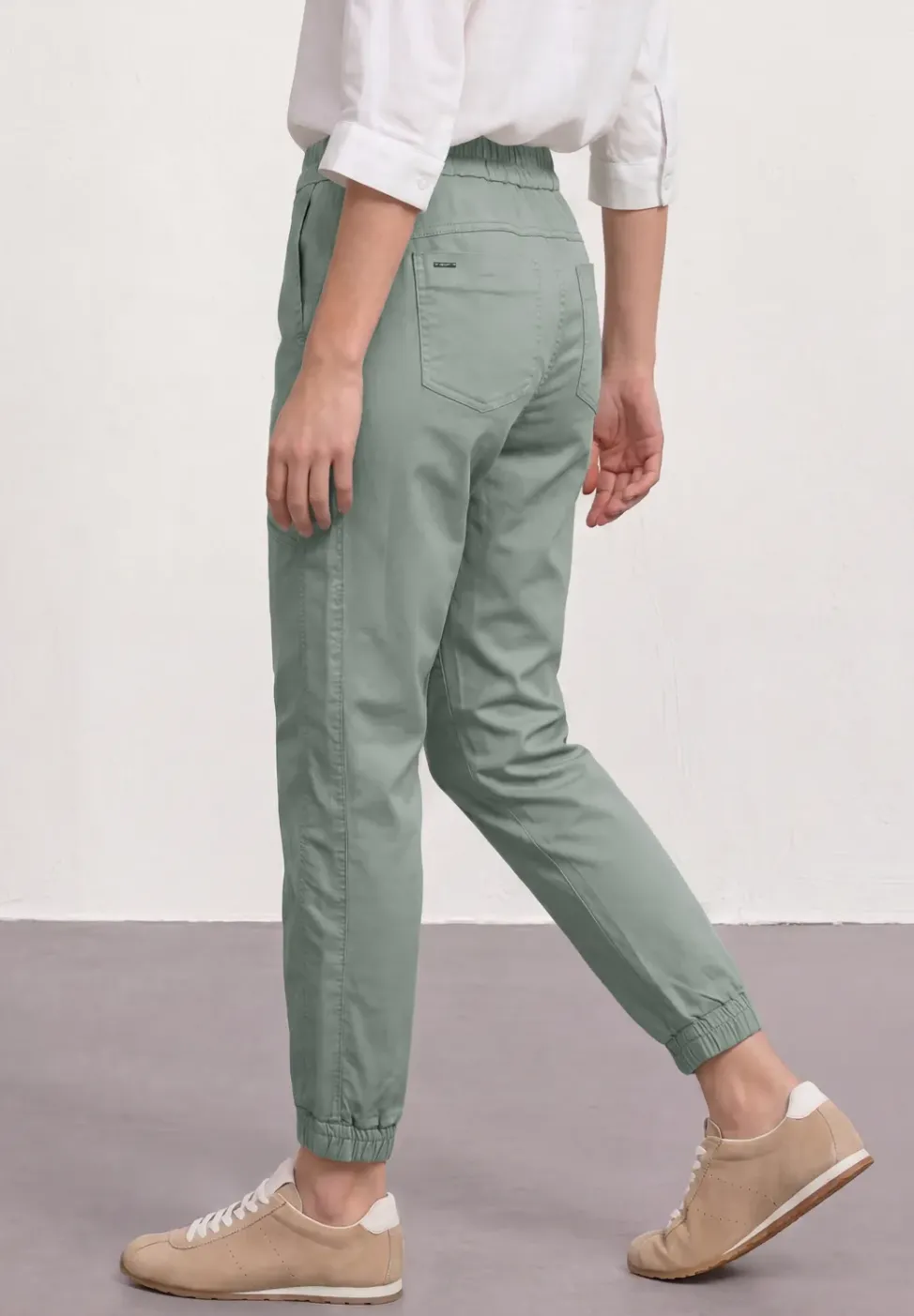 Pantalon léger en coupe slim