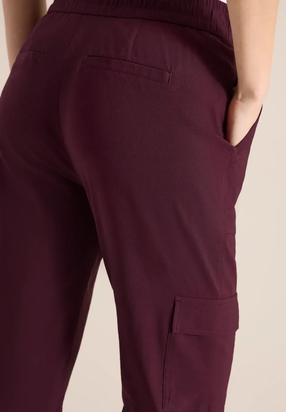 Pantalon Mid Waist Slim Leg au look cargo