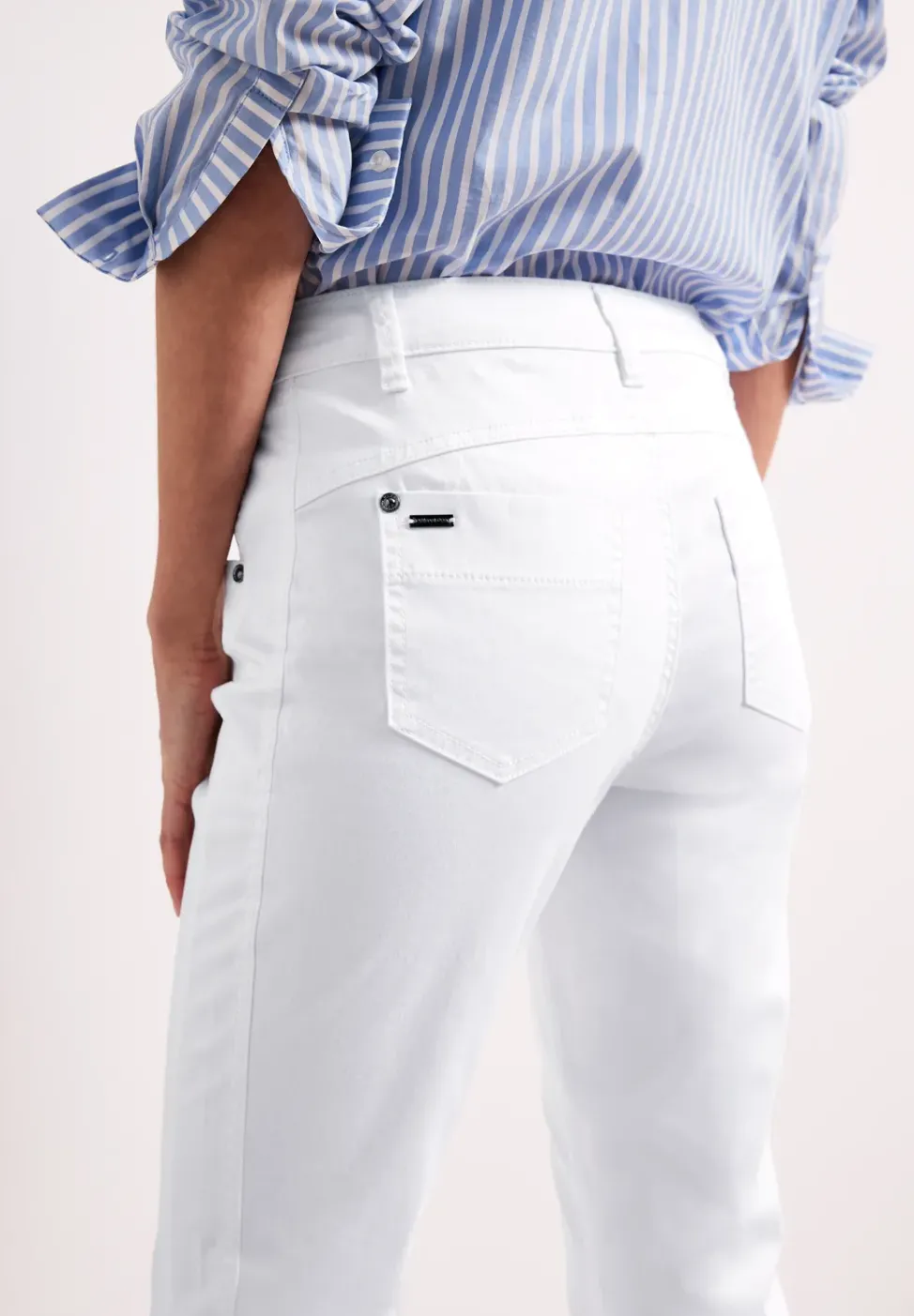 Pantalon Mid Waist Slim Leg en satin