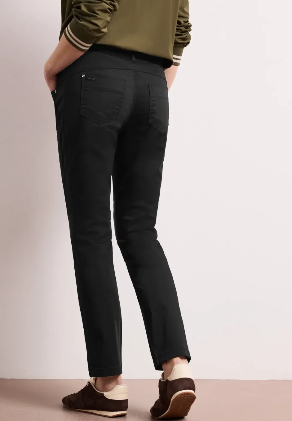 Pantalon Mid Waist Slim Leg en satin