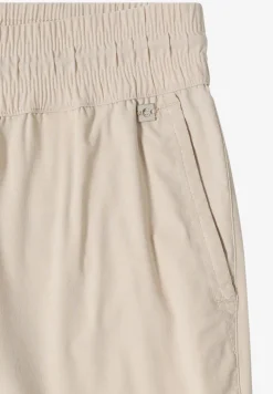 Pantalon Mid Waist Slim Leg en Casual Fit
