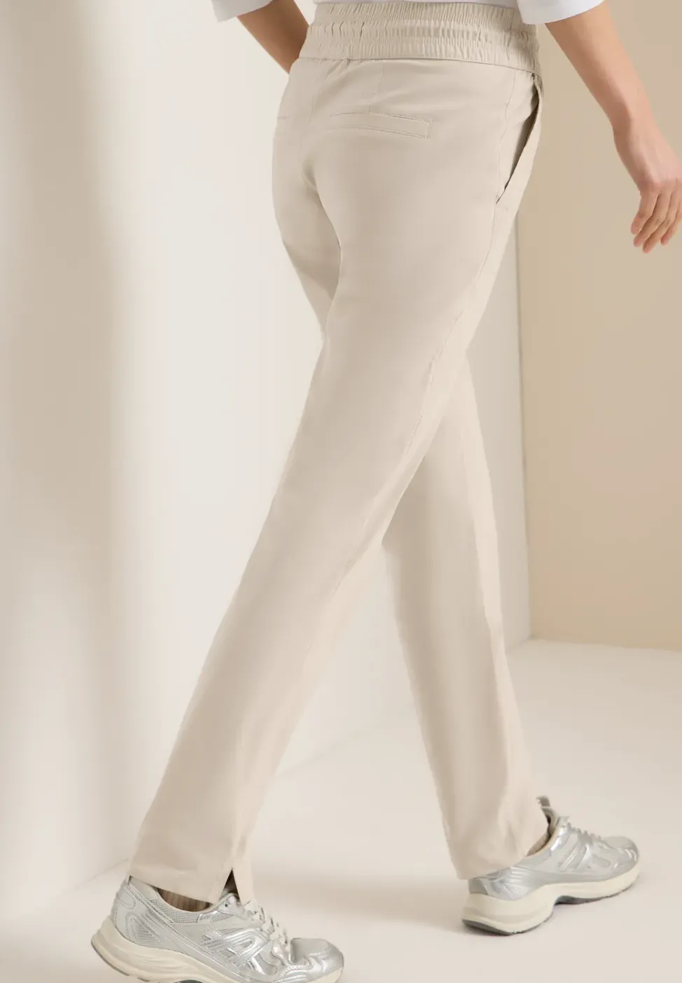 Pantalon Mid Waist Slim Leg en Casual Fit