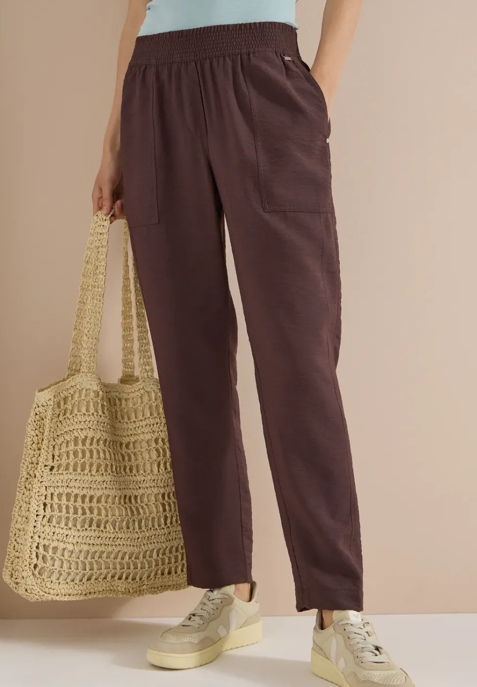 Pantalon Mid Waist Slim Leg en coupe loose