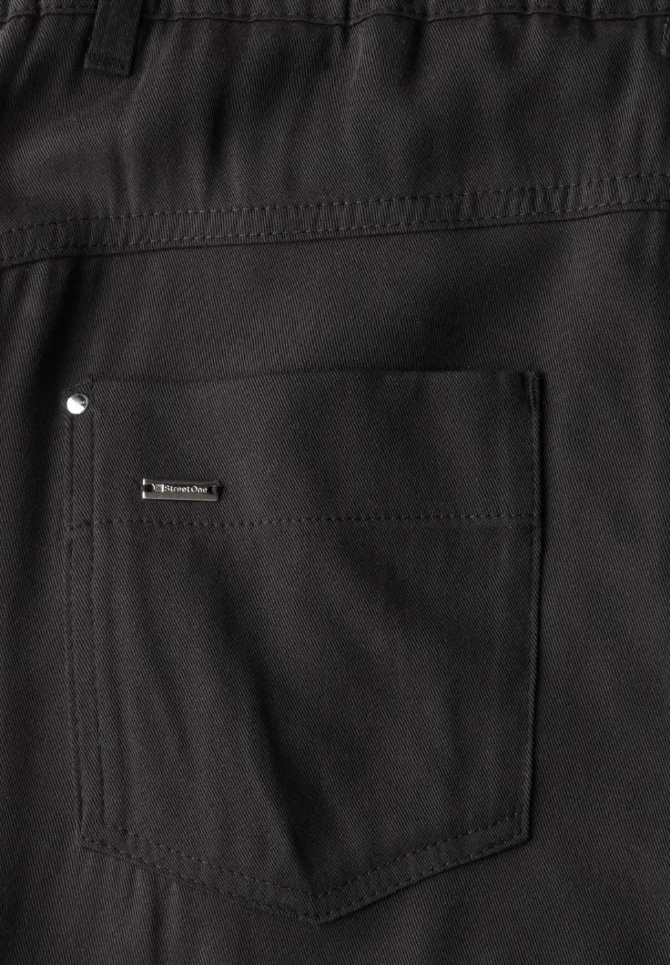 Pantalon paperbag au look cargo