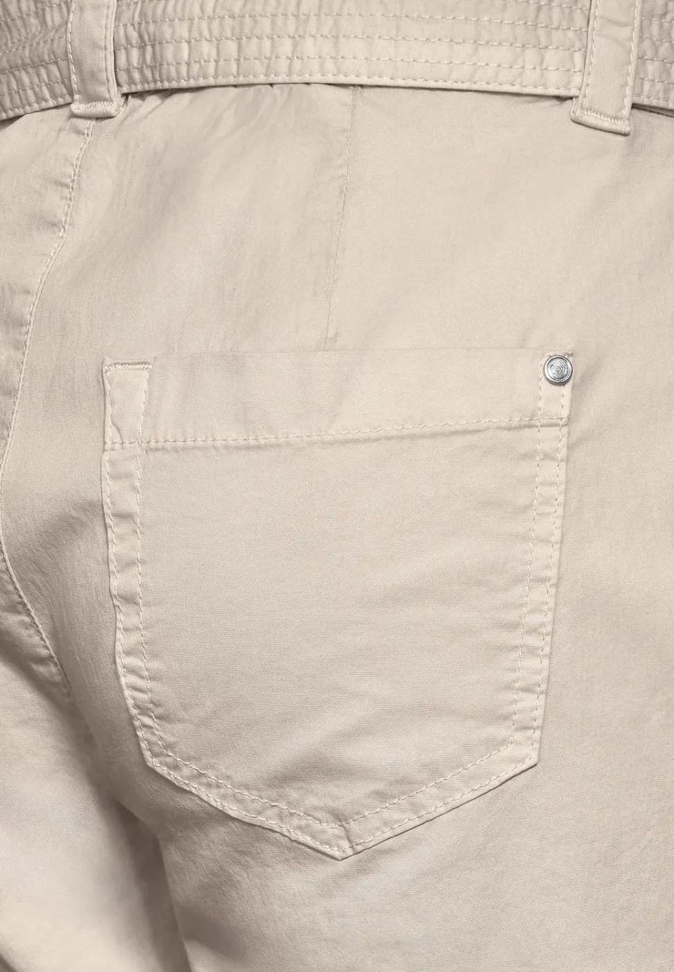 Pantalon papertouch avec une ceinture
