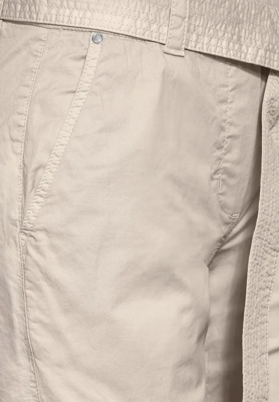 Pantalon papertouch avec une ceinture