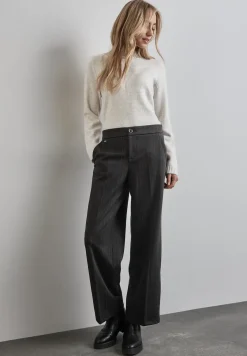 Pantalon à rayures