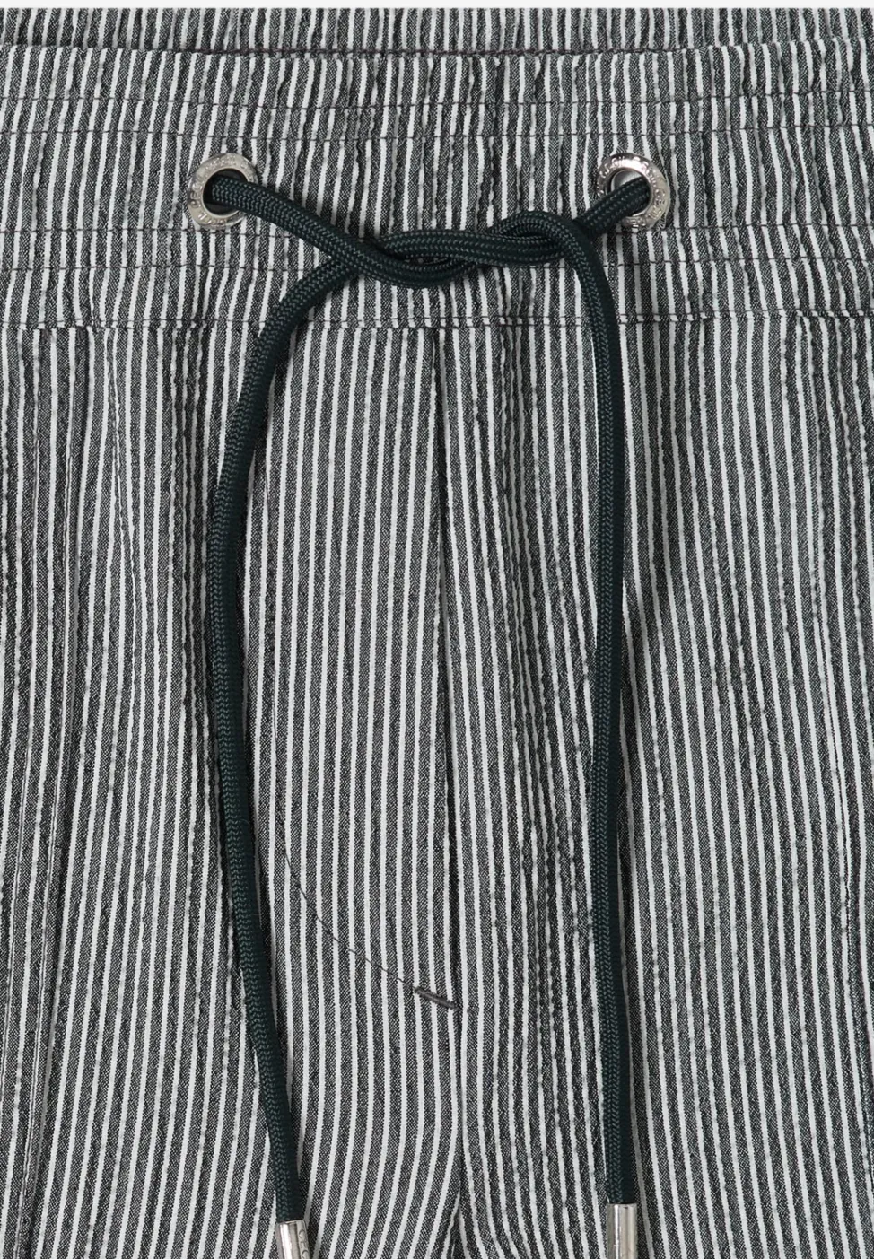 Pantalon slim leg en seersucker