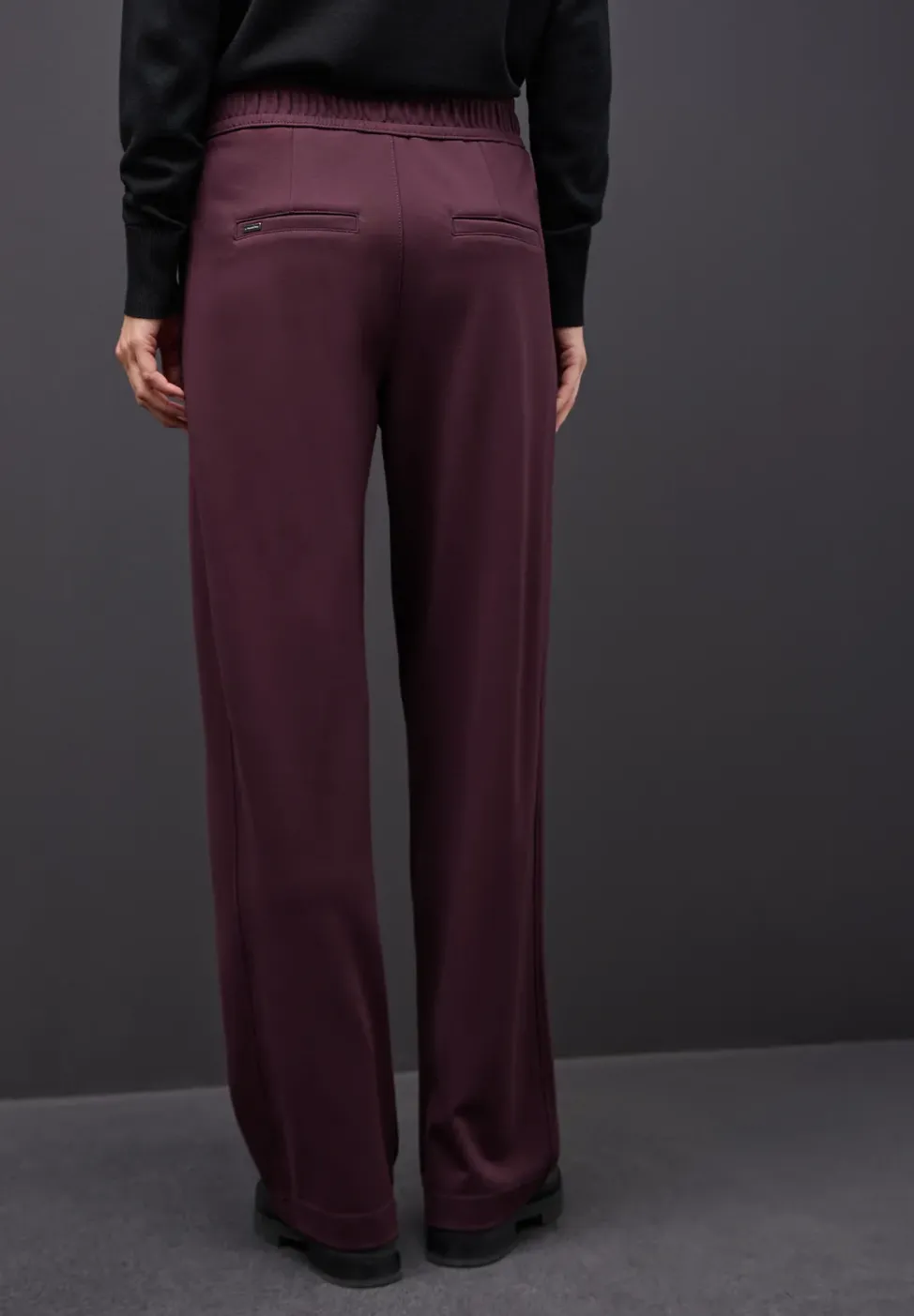 Pantalon Straight Legs avec détail