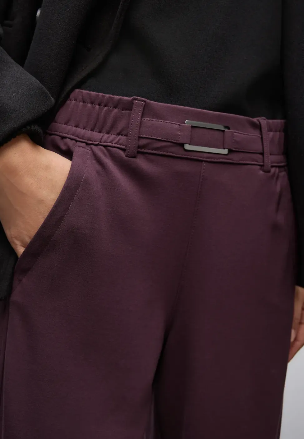 Pantalon Straight Legs avec détail