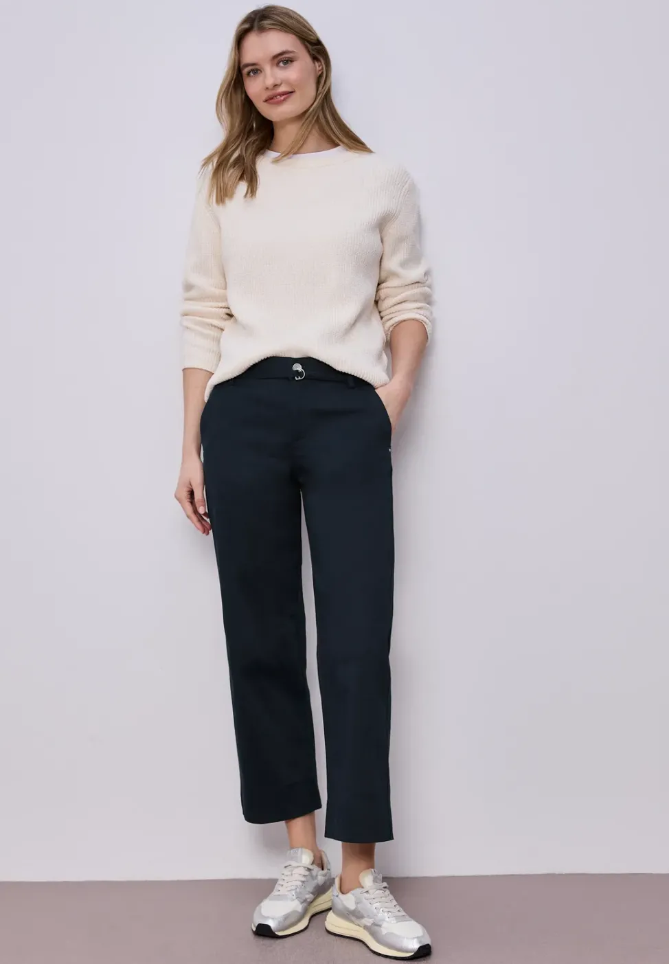 Pantalon Straight Legs avec détail de ceinture