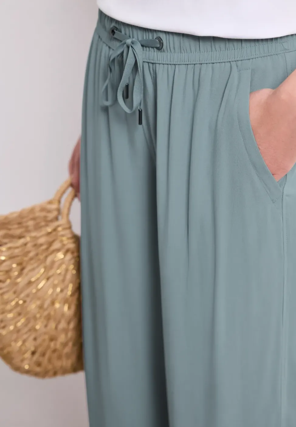 Pantalon taille haute wide leg coupe décontractée