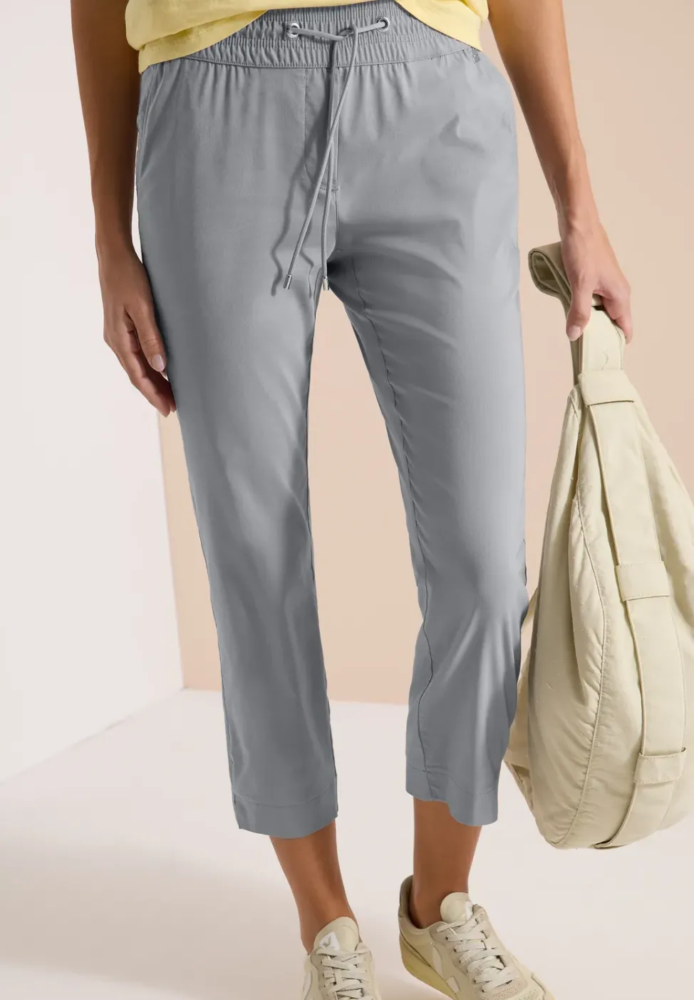 Pantalon taille mi-haute coupe slim