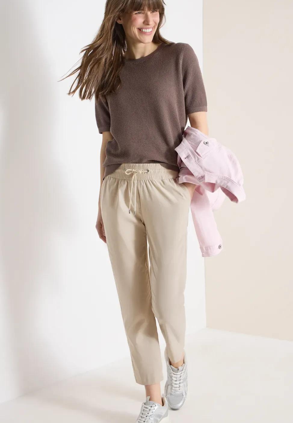 Pantalon taille mi-haute coupe slim