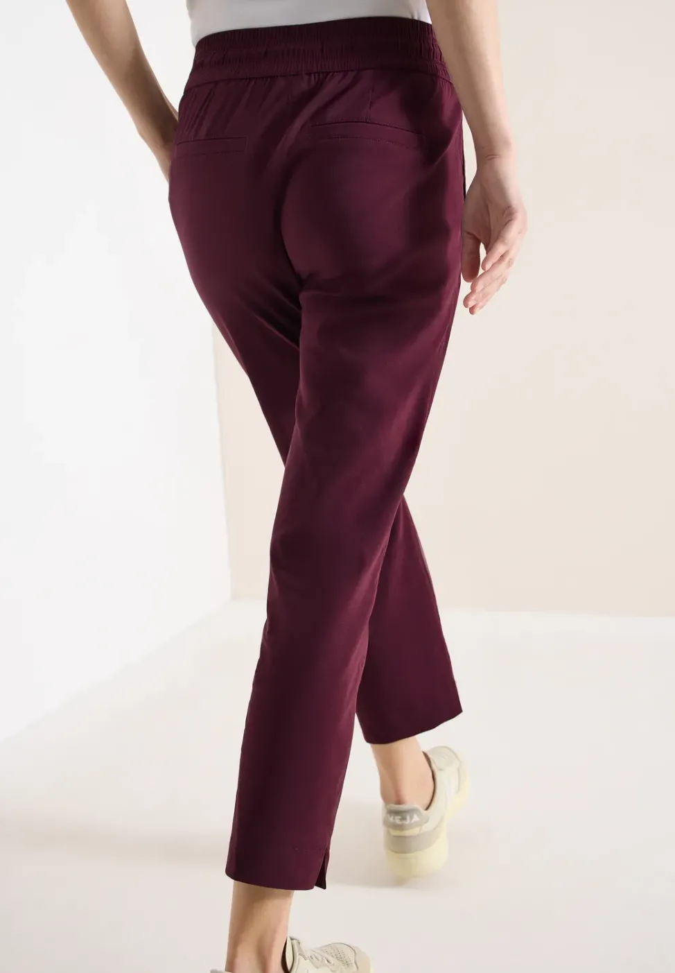 Pantalon taille mi-haute coupe slim