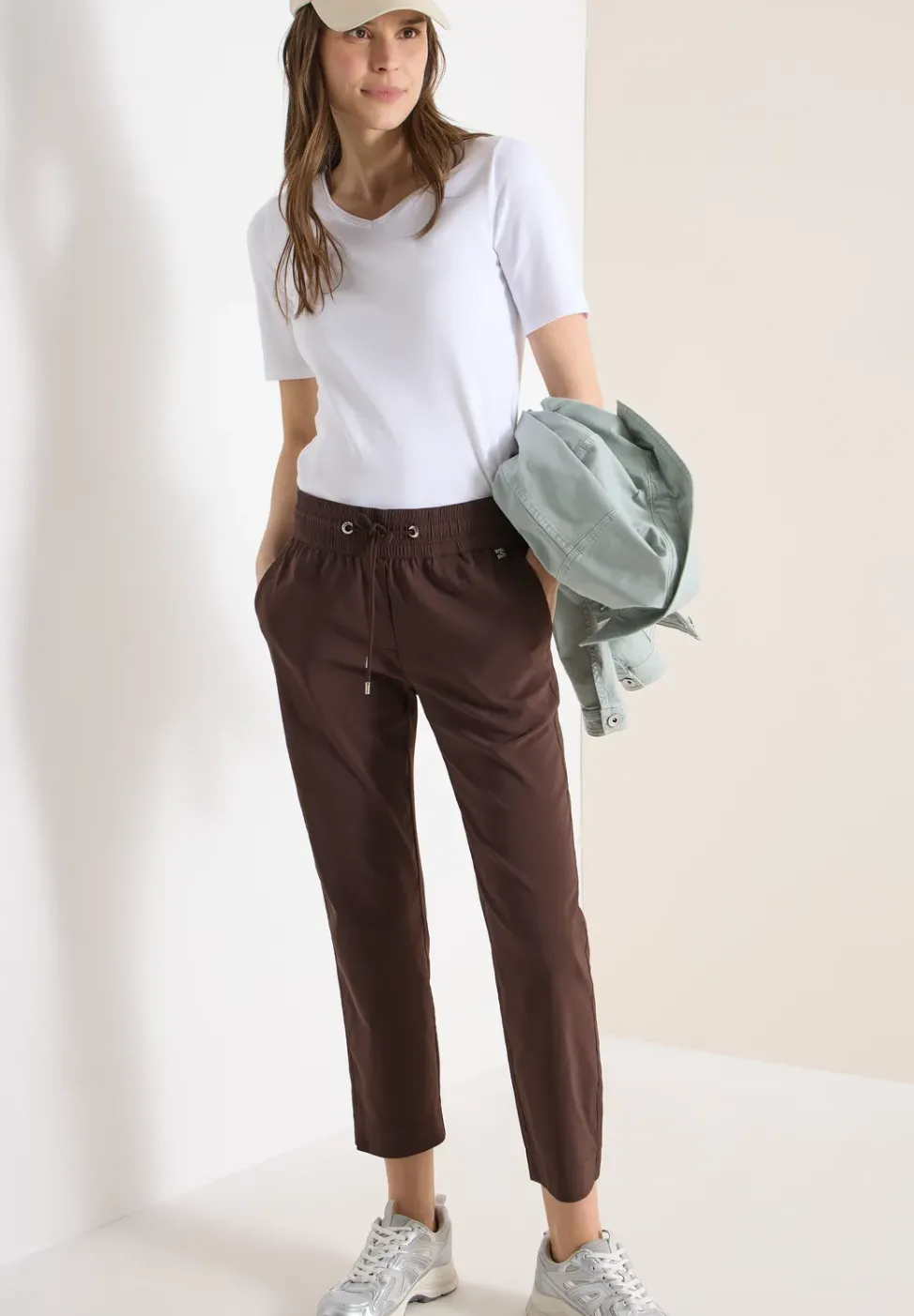 Pantalon taille mi-haute coupe slim