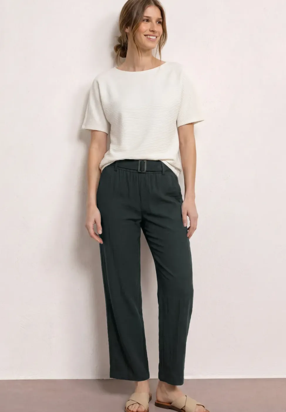 Pantalon Wide Legs avec ceinture, coupe décontractée