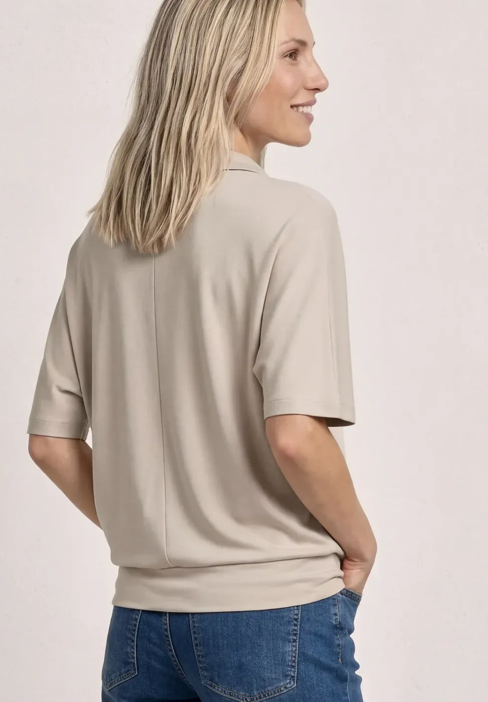 Polo avec élastique à la taille