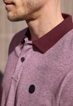 Polo à manches courtes avec détails contrastés