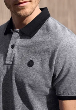 Polo à manches courtes avec détails contrastés