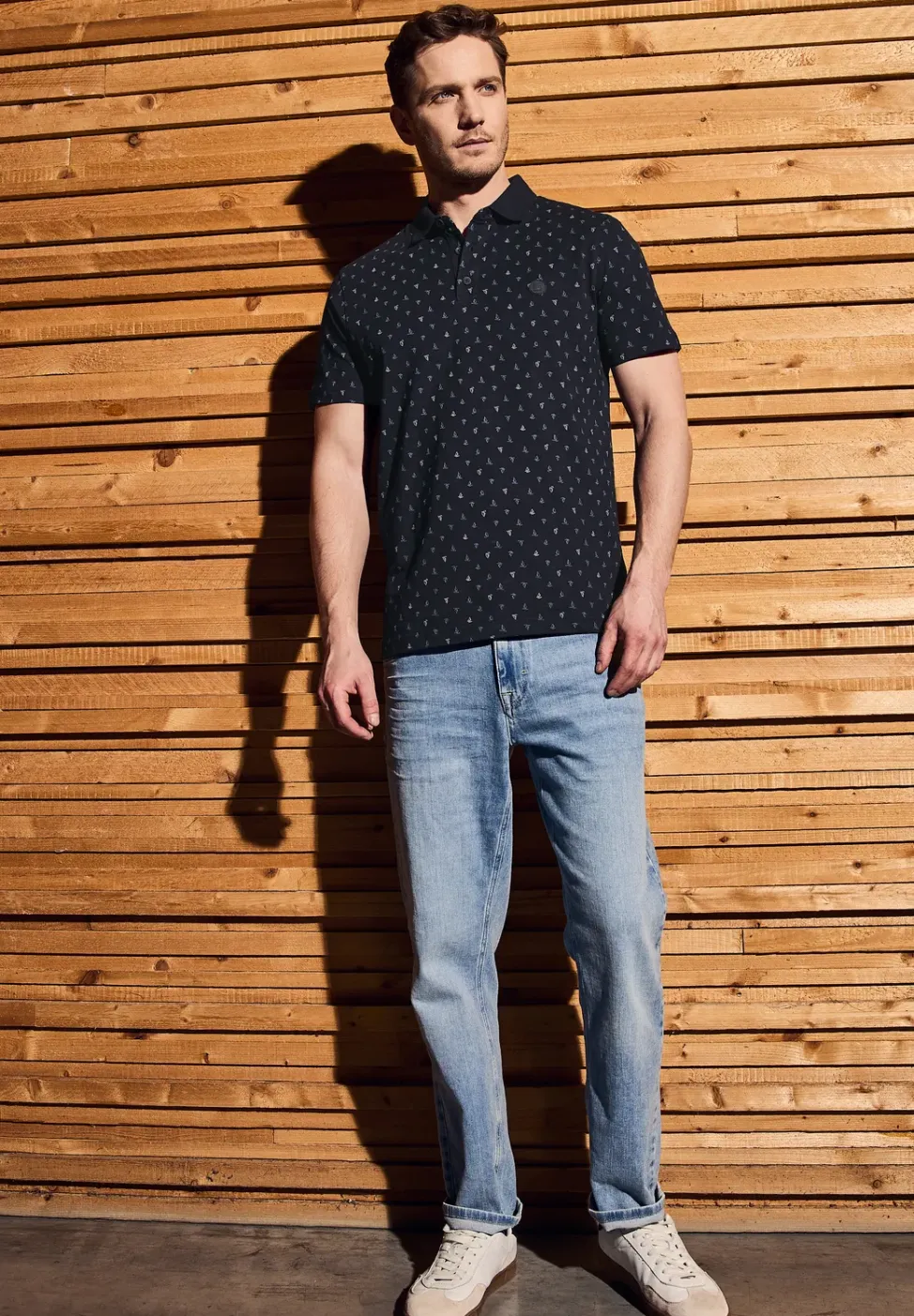 Polo à motifs