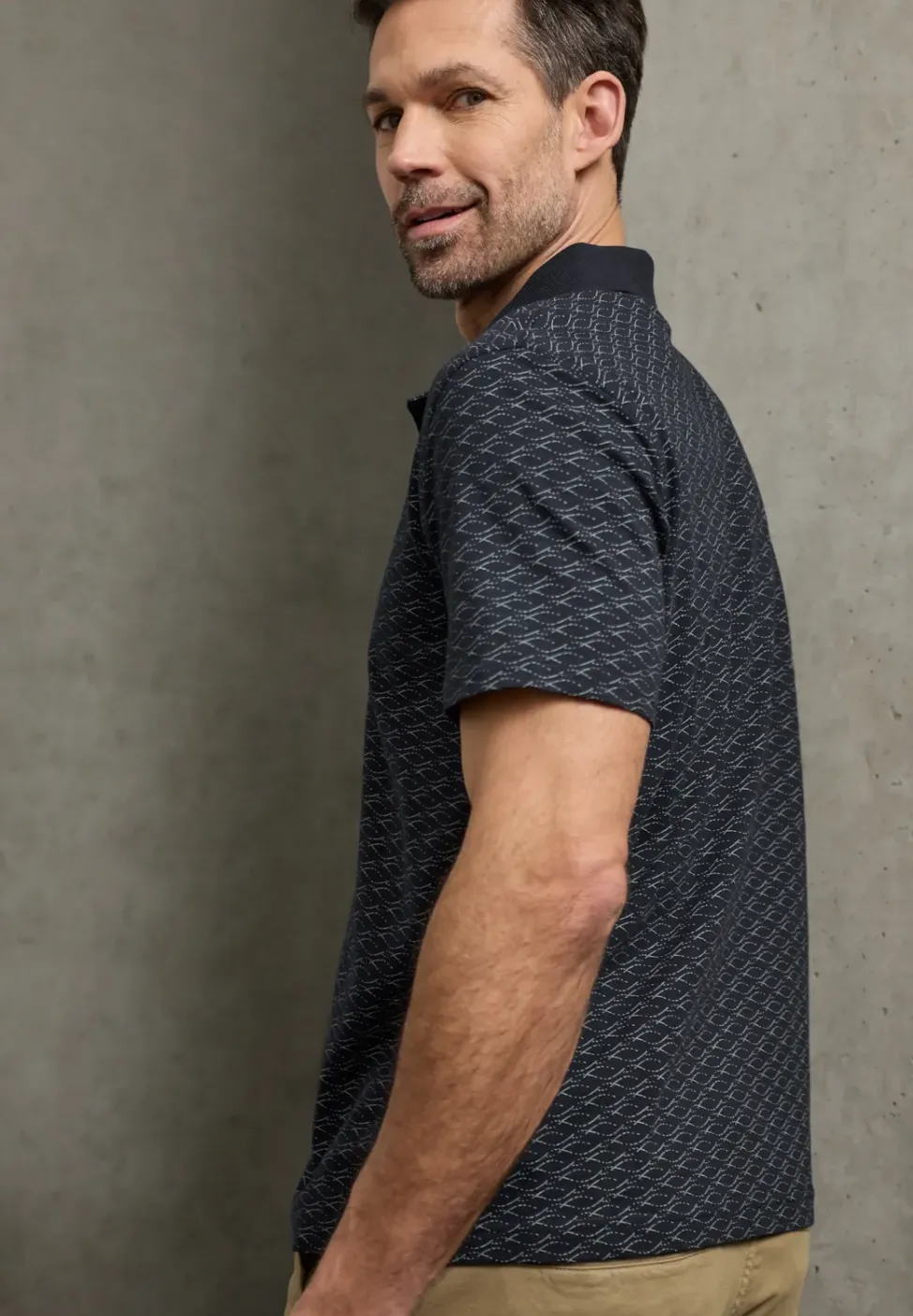 Polo à motifs