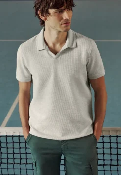 Polo structuré