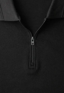 Polo structuré
