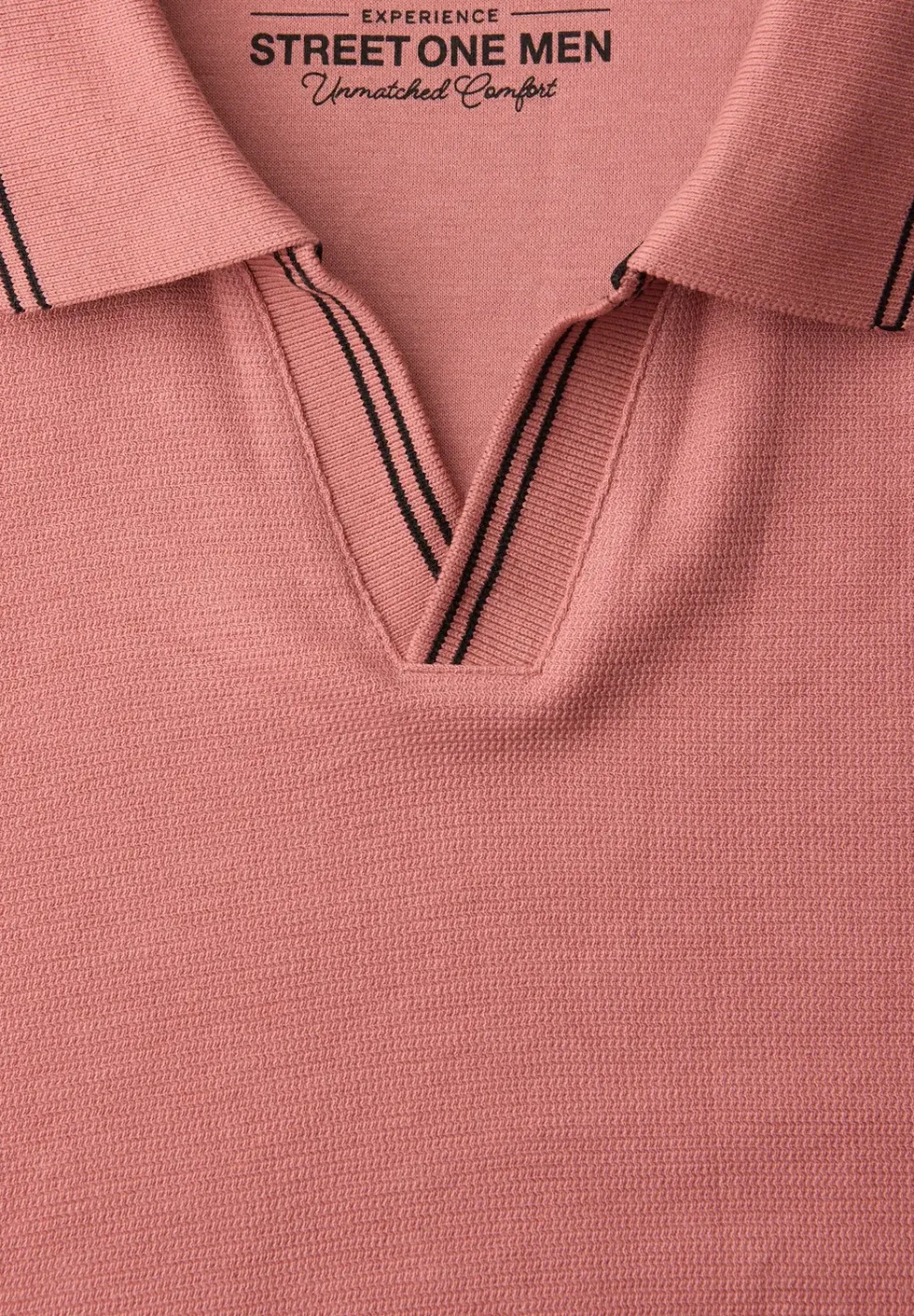 Polo structuré