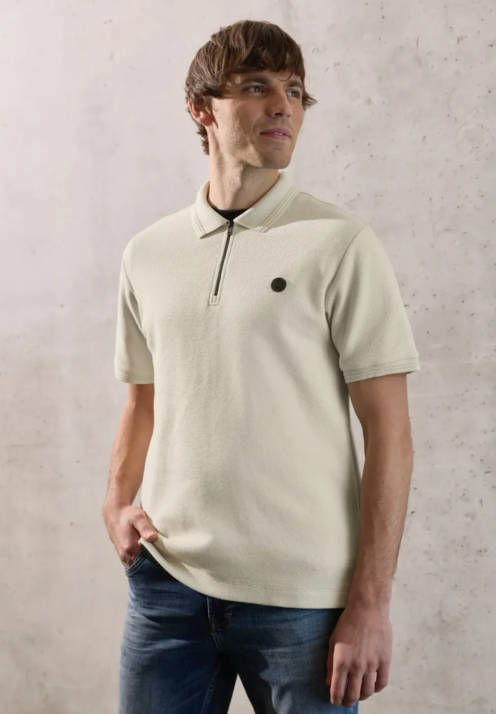 Polo structuré