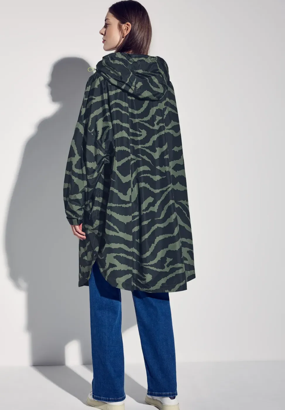 Poncho à capuche avec imprimé