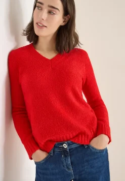 Pull à col en V bouclé