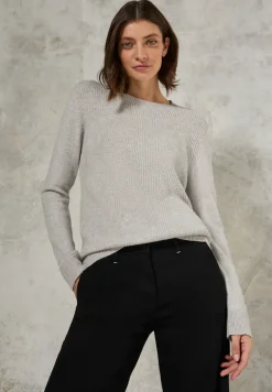 Pull à motifs structurés
