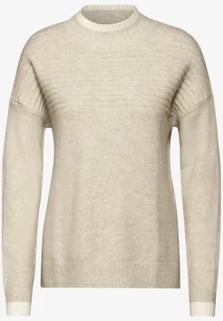 Pull à structure mixte