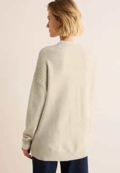 Pull à structure mixte