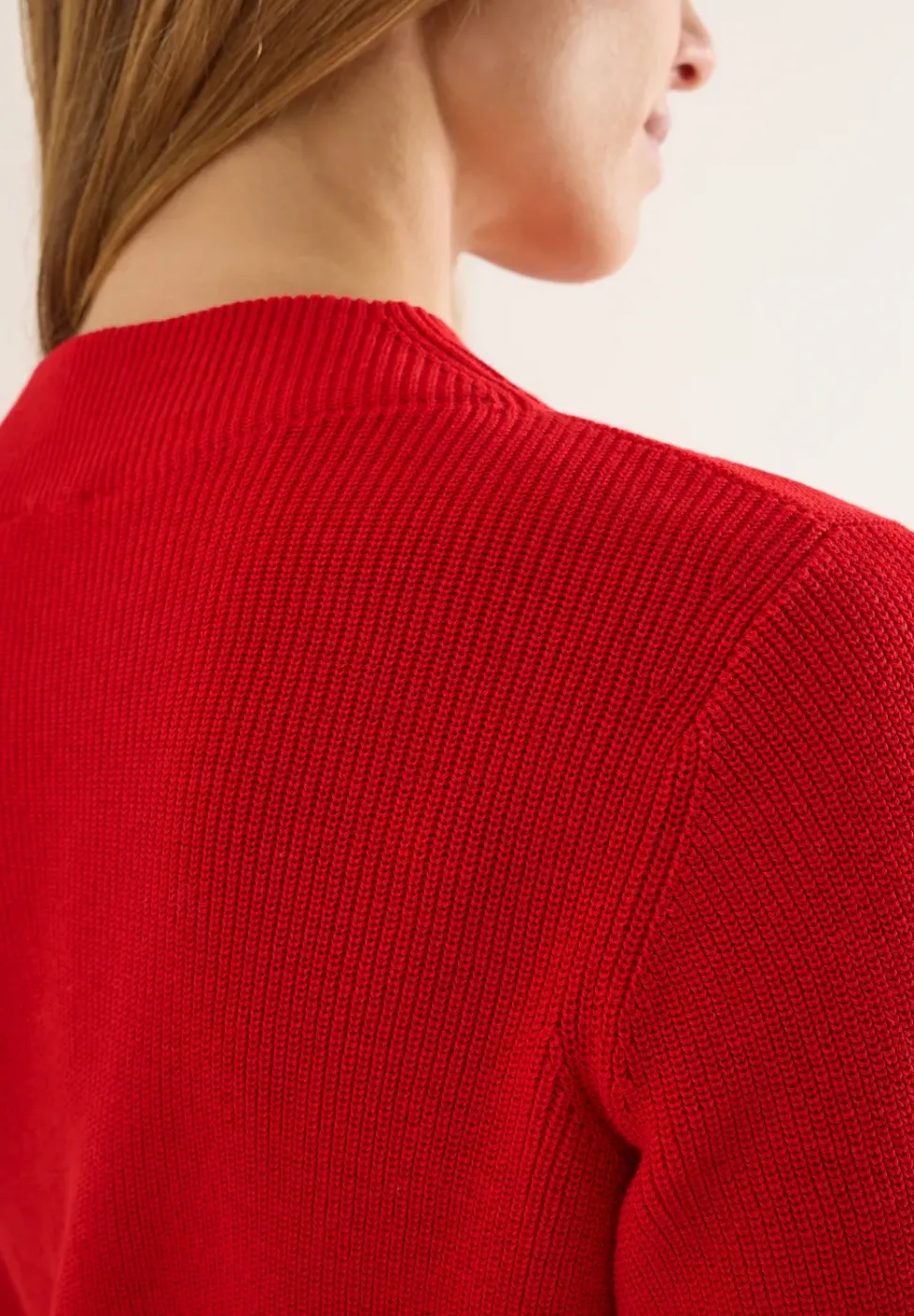 Pull à structure mixte