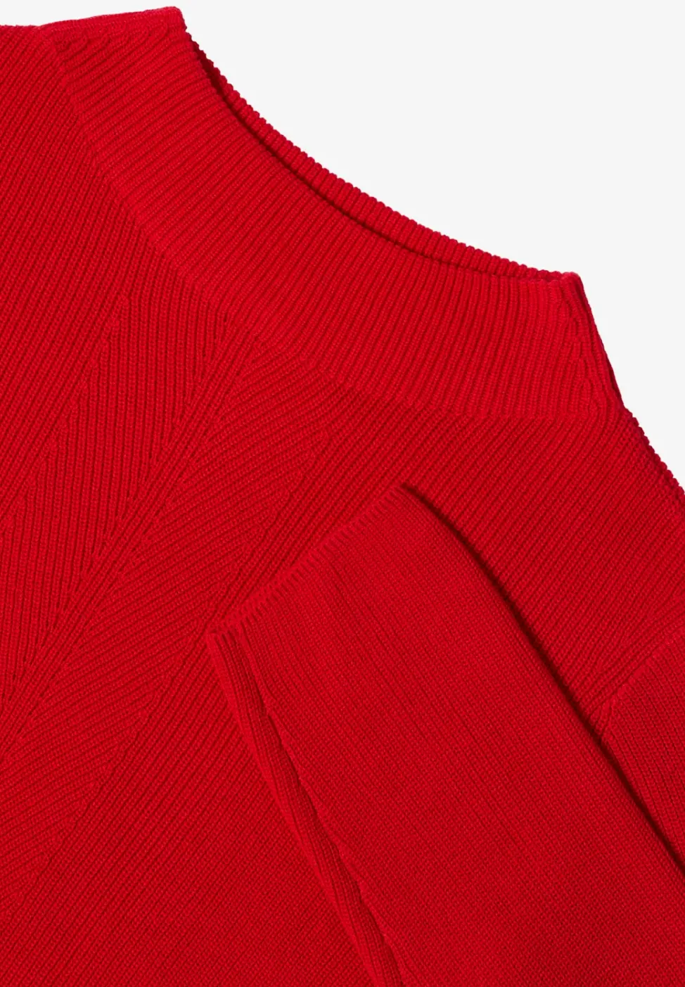 Pull à structure mixte