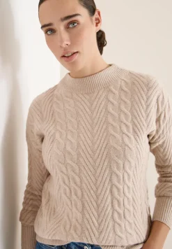 Pull à torsades