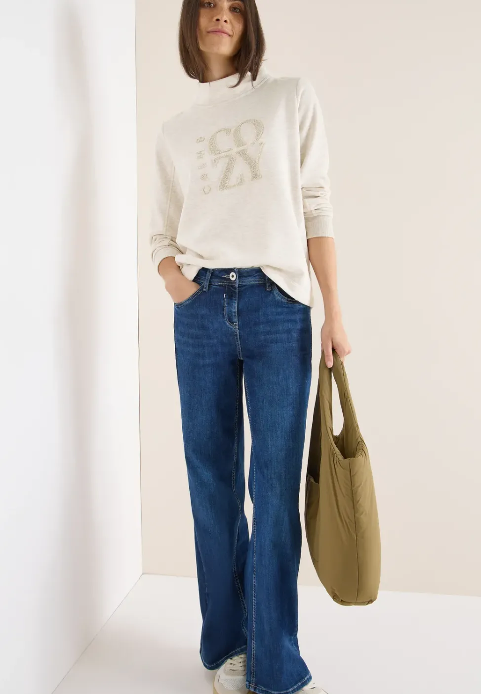 Pull avec broderie