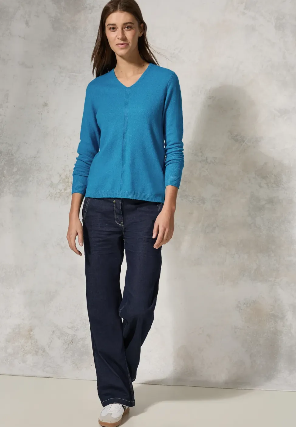 Pull avec col en V