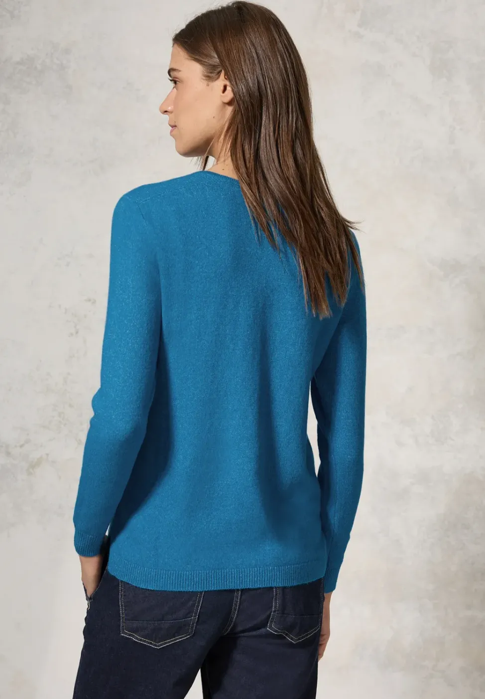 Pull avec col en V