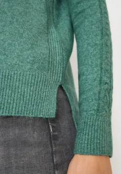 Pull avec détail en tricot