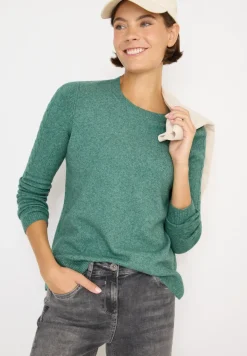 Pull avec détail en tricot